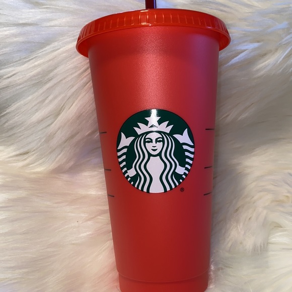 1- Starbucks Color Changing Reusable Cups Choose 1 - Picture 3 of 17